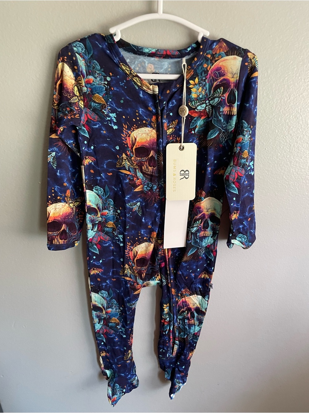 12/18 Months Bums and Roses Sherlock Bones Footie